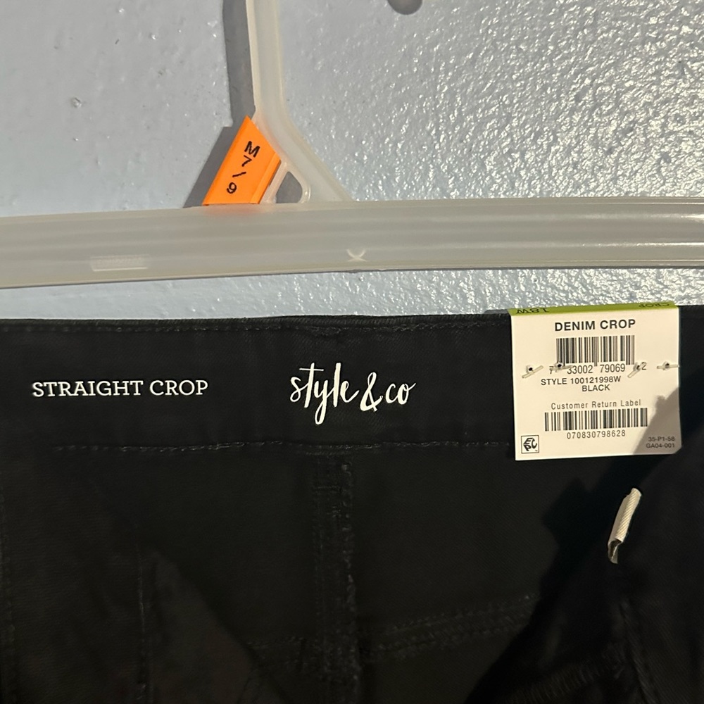 Style & Co Plus Straight Crop Black Denim - Picture 3 of 8